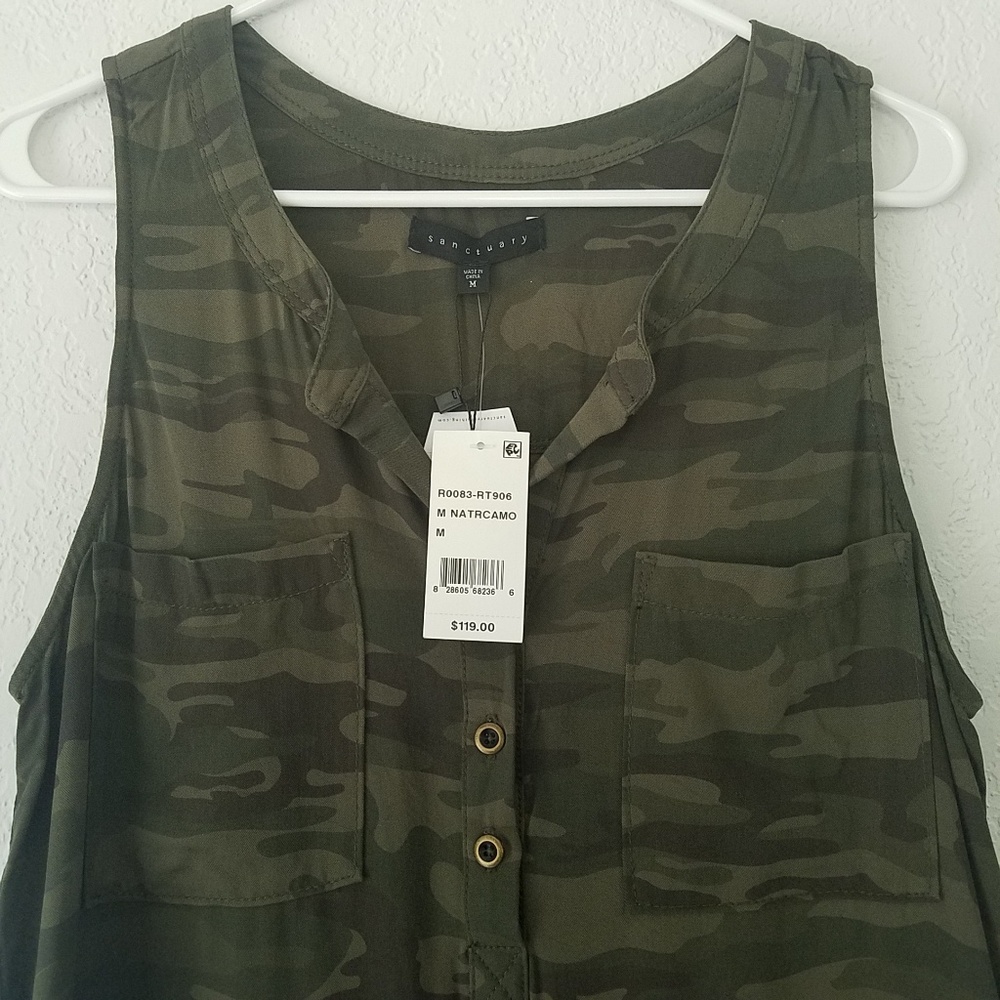 Sanctuary's cargo jumper